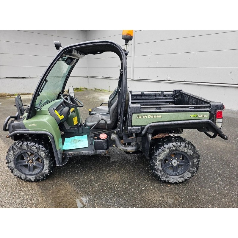 John Deere GATOR XUV 855D John Deere GATOR XUV 855D