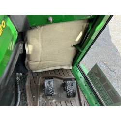 John Deere 3120