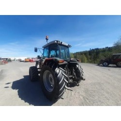 Massey Ferguson6150