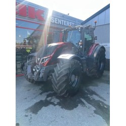 ValtraT235D