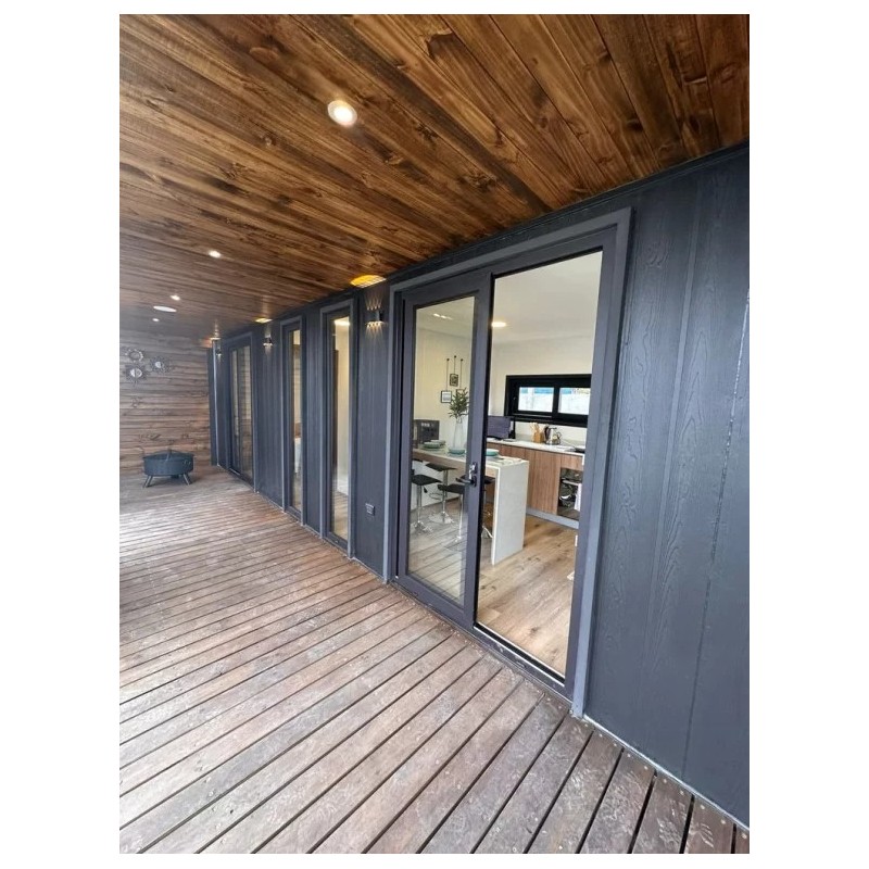 Bonito módulo Surf Box de 30m²