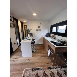 Bonito módulo Surf Box de 30m²