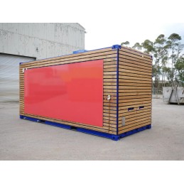 Cafetería en Contenedor Marítimo con Fachada de Madera