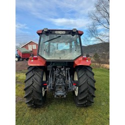 New Holland TS100 avec Trima 4.1P. Prise de force avant/hydraulique.