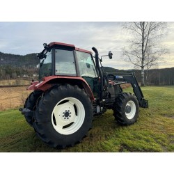 New Holland TS100 avec Trima 4.1P. Prise de force avant/hydraulique.