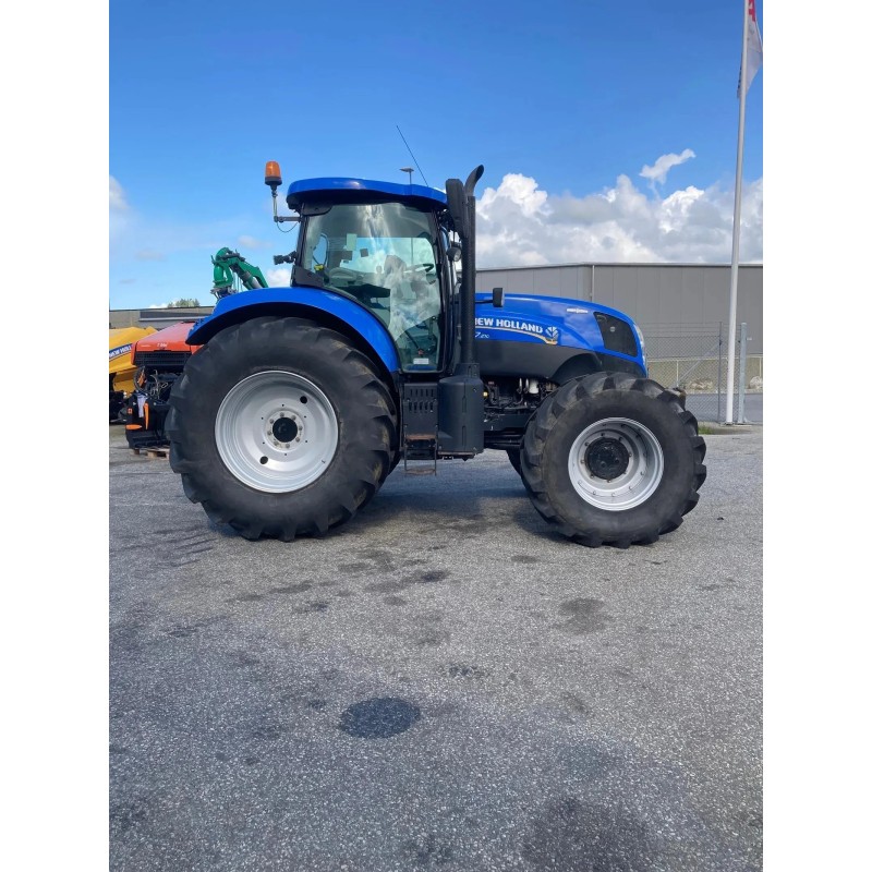 New Holland T7.210AC New Holland T7.210AC