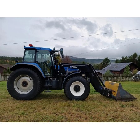 New Holland TM165