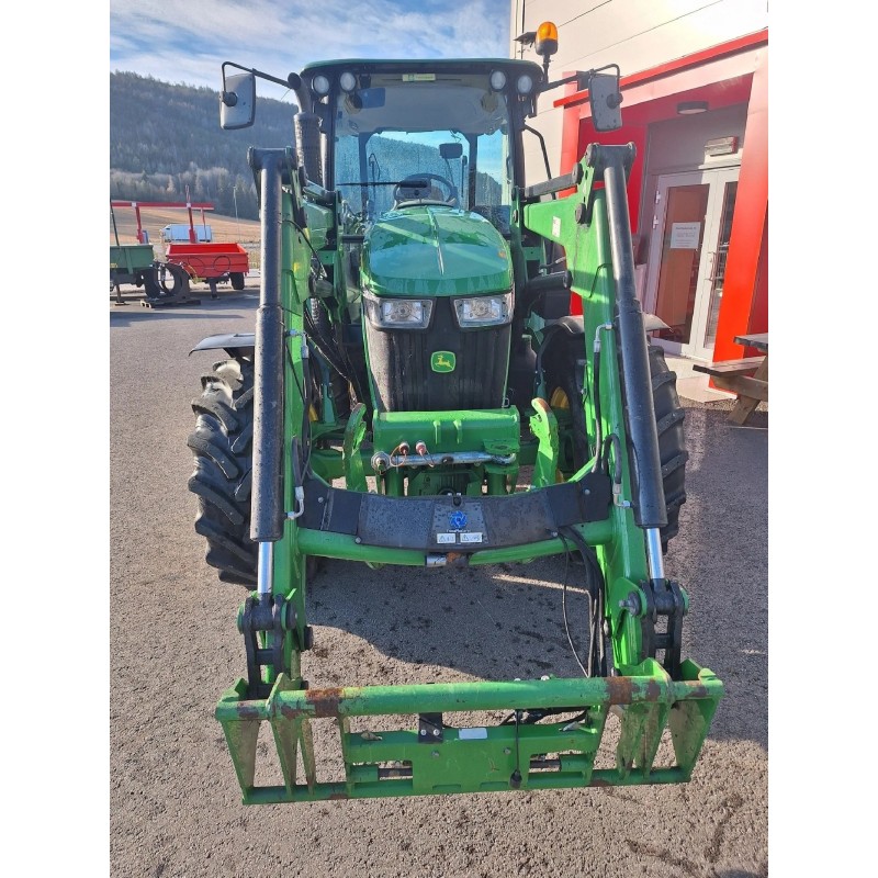 John Deere 5115M John Deere 5115M